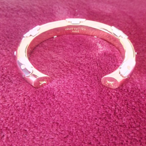 Louis Vuitton Daily Monogram Bracelet Gold Color - Picture 6 of 13